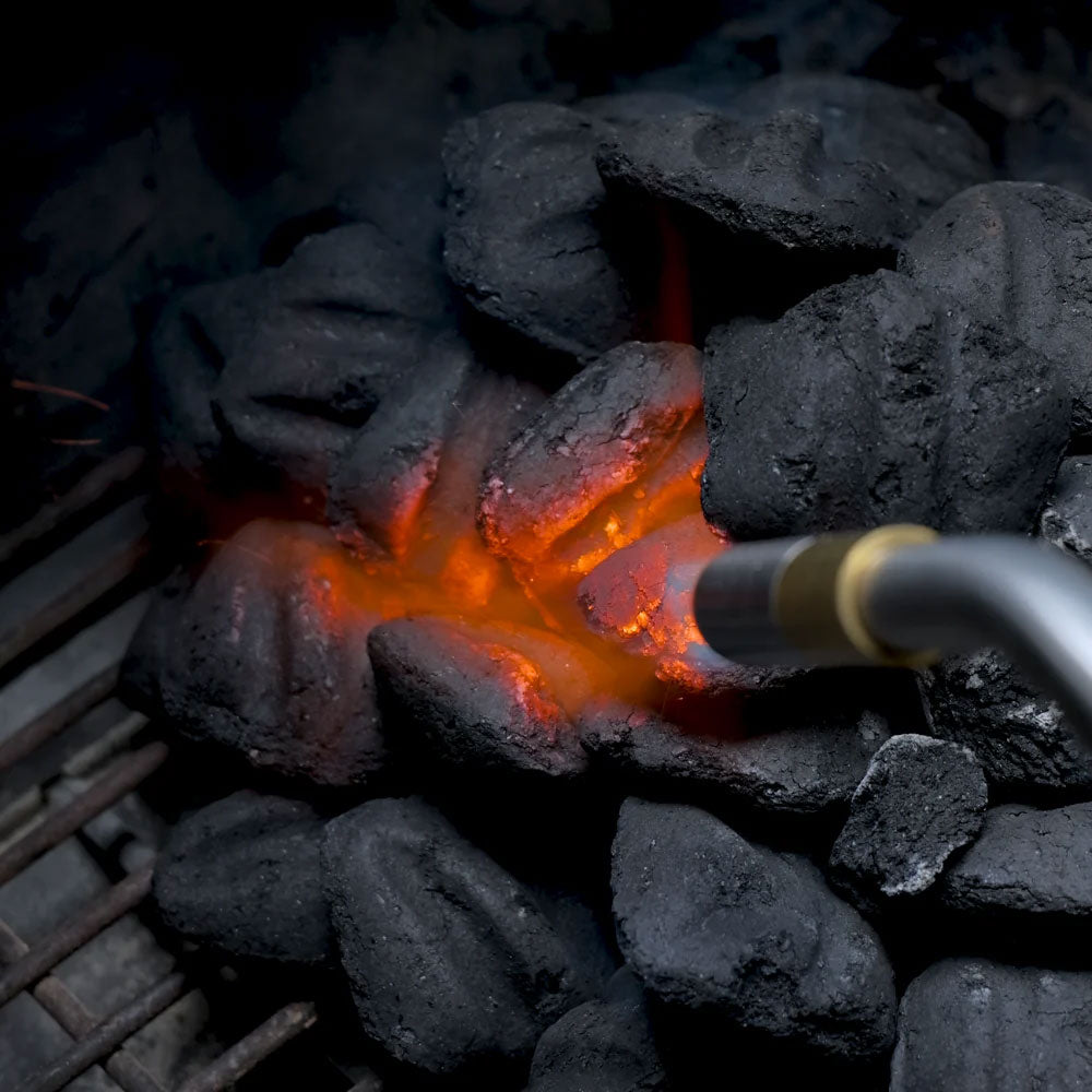 BIG GREEN EGG Natural Oak & Hickory Lump Charcoal