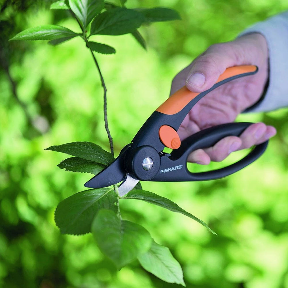 FISKARS Fingerloop Bypass Pruner P44