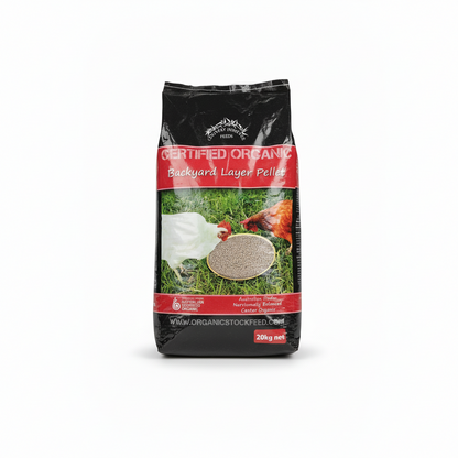 Country Heritage Feeds Backyard Layer Pellet on white background