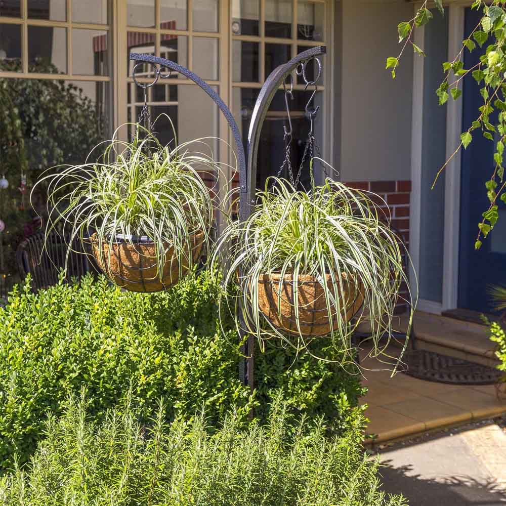 TAKASHO Hanging Basket Stand - Holds 3 Baskets